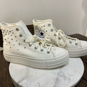 Chuck Taylor All Star Lift Sneaker with Pearl Bedazzle Size 8